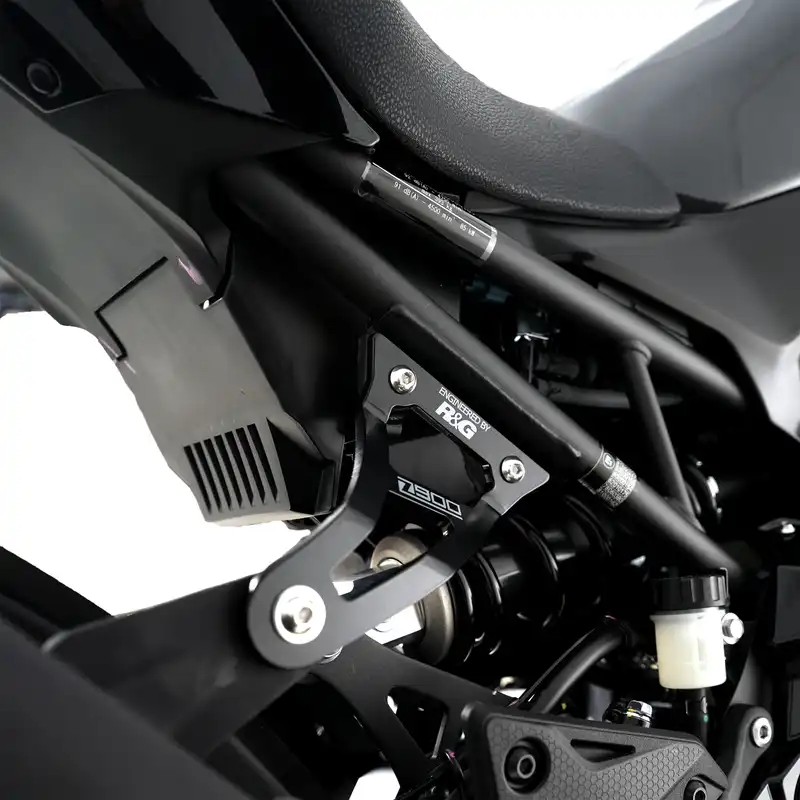 Exhaust Hanger Kit for the Kawasaki Z900 '17- 