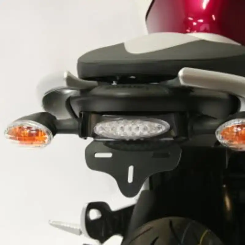 Suzuki gladius tail tidy hotsell